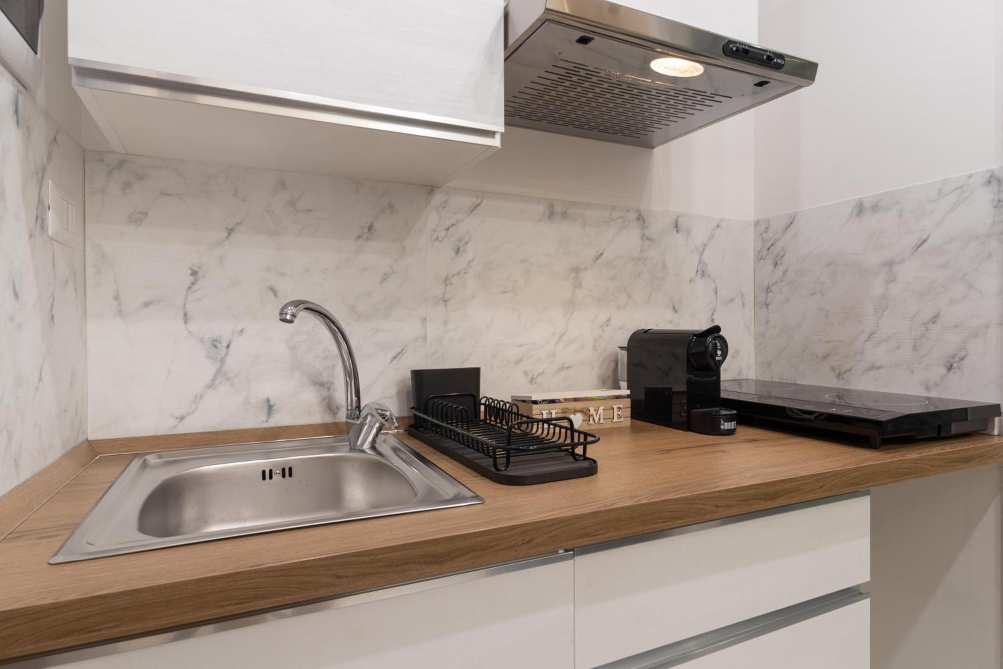 בארי Eralight21 Apartments מראה חיצוני תמונה